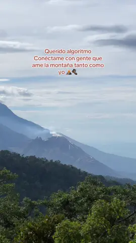 Vista a volcán Santa María y Santiaguito desde Volcán Chichabal 🌋⛰️                                                                                                       #volcano #hike #montaña #treking #explore #montañismo #santiaguito #santamaria #adventure #paratiiiiiiiiiiiiiiiiiiiiiiiiiiiiiii #volcan 