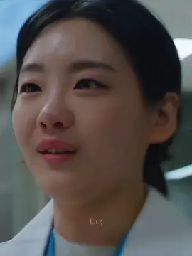 paling gak bisa kalau soal ibu 😭 drama ini kebanyakan membahas tentang perjuangan seorang ibu dan keluarga, entah anak mereka masih dalam kandungan, bayi ataupun sudah besar dan berkeluarga 🥹 #hospitalplaylist #choyihyun #jeonmido #kdrama #sad #mom #family #drama #drakor #koreandrama #fyp #foryou #foryoupage 