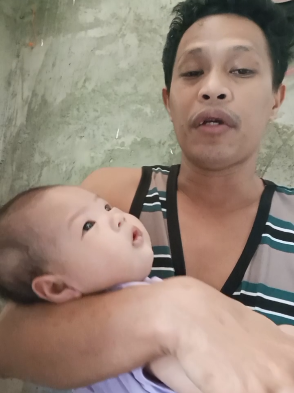 baby na sanggol #viraltiktok #fypviral #funny #fypviralシ #tiktok #tiktok #fypviralシ #krazydong #kakainngtubig #viralvideo #meme #laugh #viral 