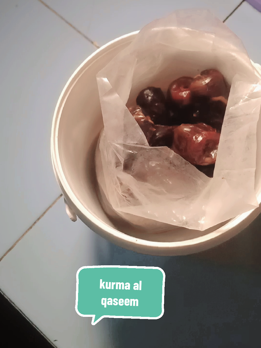 kurma al qaseem kenyal dan empuk .#kurma#kurmaembermurah #kurmaalqaseem#racuntiktok 