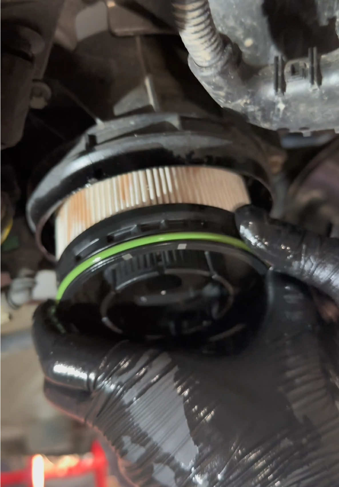 Kraftstofffilterwechsel beim Mercedes Vito mit OM654 #mechanic #kfz #werkstatt #mercedesbenz 