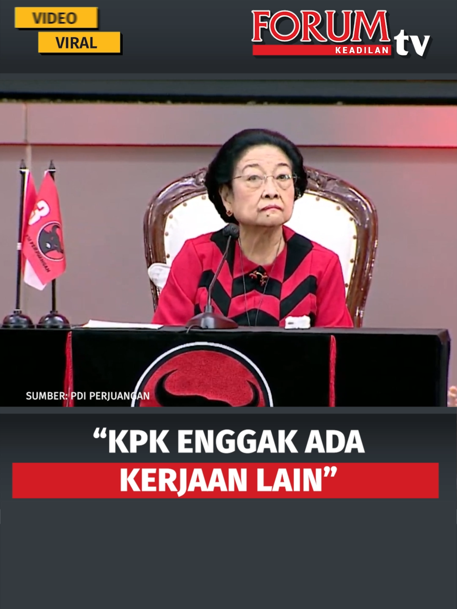 Ketua Umum PDI Perjuangan, Megawati Soekarnoputri menyinggung Komisi Pemberantasan Korupsi (KPK), terkait penersangkaan Hasto Kristiyanto yang mengatakan KPK tidak ada kerjaann lain. Baca selengkapnya di forumkeadilan.com #megawatiseokarnoputri#pdiperjuangan#hutpdi52#politikindonesia#kpk #hastokristiyanto #komisipemberantasankorupsi #forumkeadilan