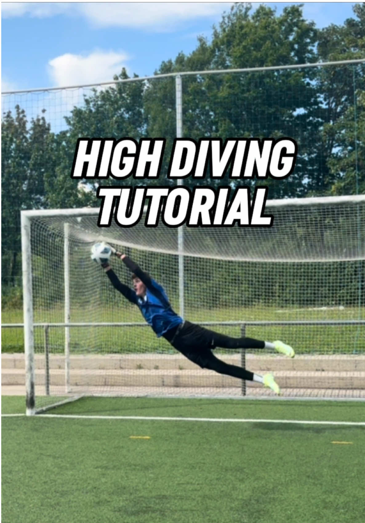 GK high diving tutorial 🛫🧤 #goalkeeper #football #Soccer #keeper #portero #goleiro #fy #fyp #viral 