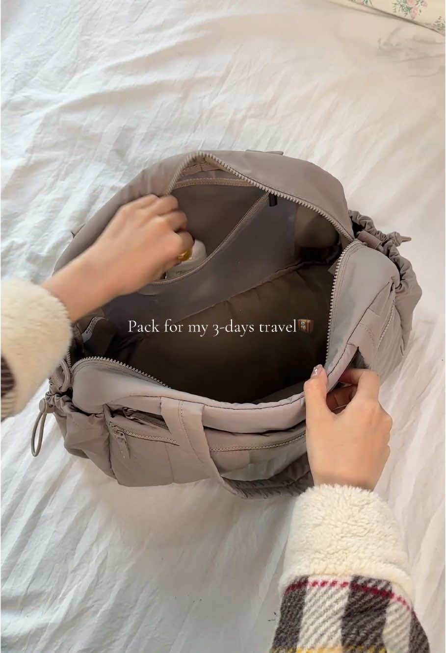 I found a gorgeous duffle bag for travel!!🐐💼😍✈️#bagsmart #workbag #travelbag #bag #dufflebag #gymbag #dufflebags 