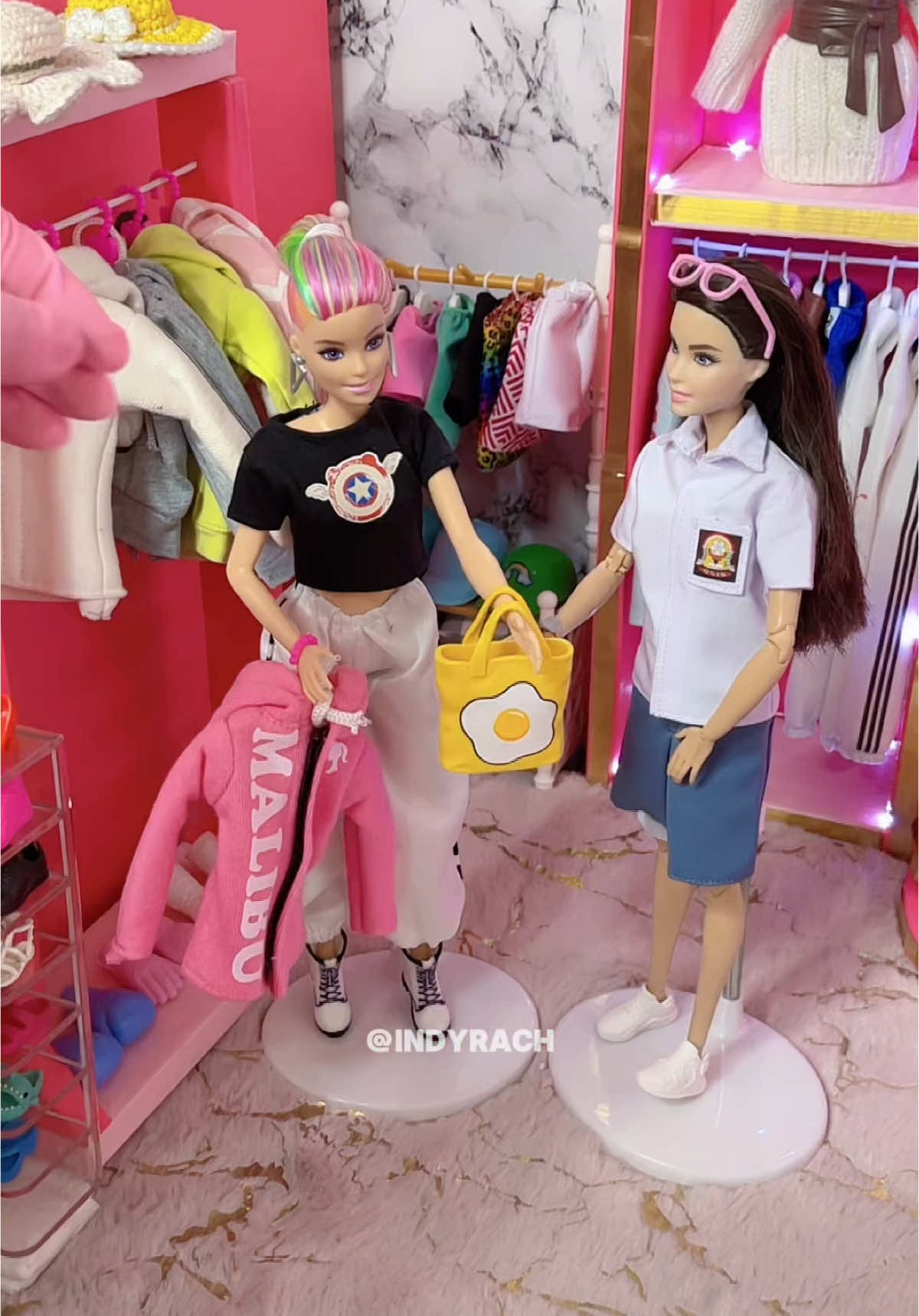 Membalas @Afysh Fyan Mirza M udh barbie elif belanjain ya🥰next siapa lagi yg mau nitip?😍#barbieelif #barbieboutique #barbie #barbiegirl #fakesituation⚠️ #fakebodyy⚠️ #barbiecollector #miniature 