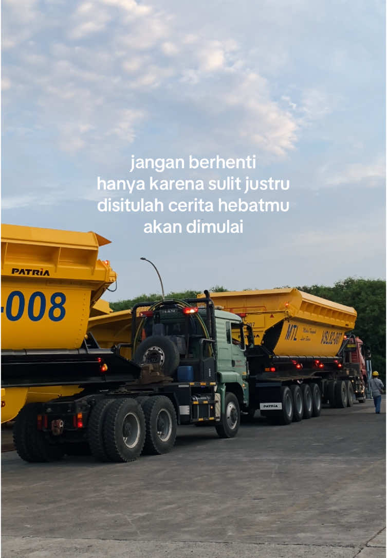 atasi kesulitannya sampai ketemu jalan🔥 #ptmtlberau #ptmtl #tambangbatubara #tambangindonesia #kulipabrik #mantgs440 #trukmaniaindonesia #afttrans #bekasi #cikarang #fypシ 