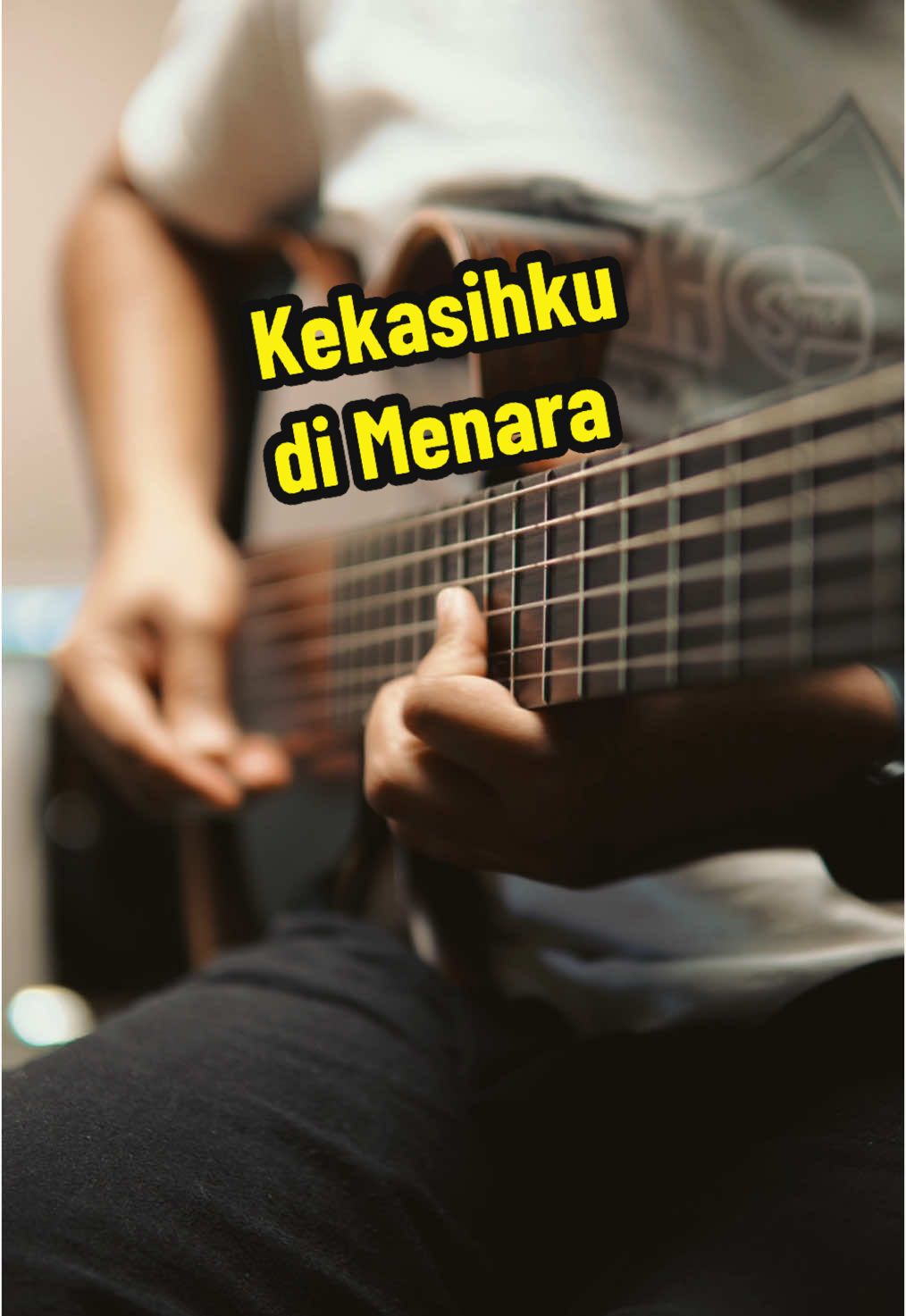 Replying to @Asma Salehin 🌷🎀 ade yang pernah lalui tak? Ytjt. … kekasihku di menara - ukays #menaragading #kekasihkudimenaragading #ukays #guitar #galau #guitartok #jayhadee 