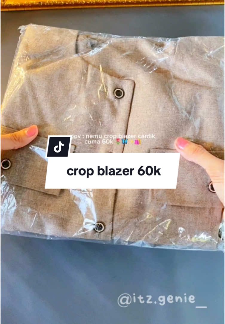 Rekomendasi crop blazer 60k🌷 cantik bangettt kalian wajib punya 💖💖 #cropblazer #outerkekinian #rompivest 