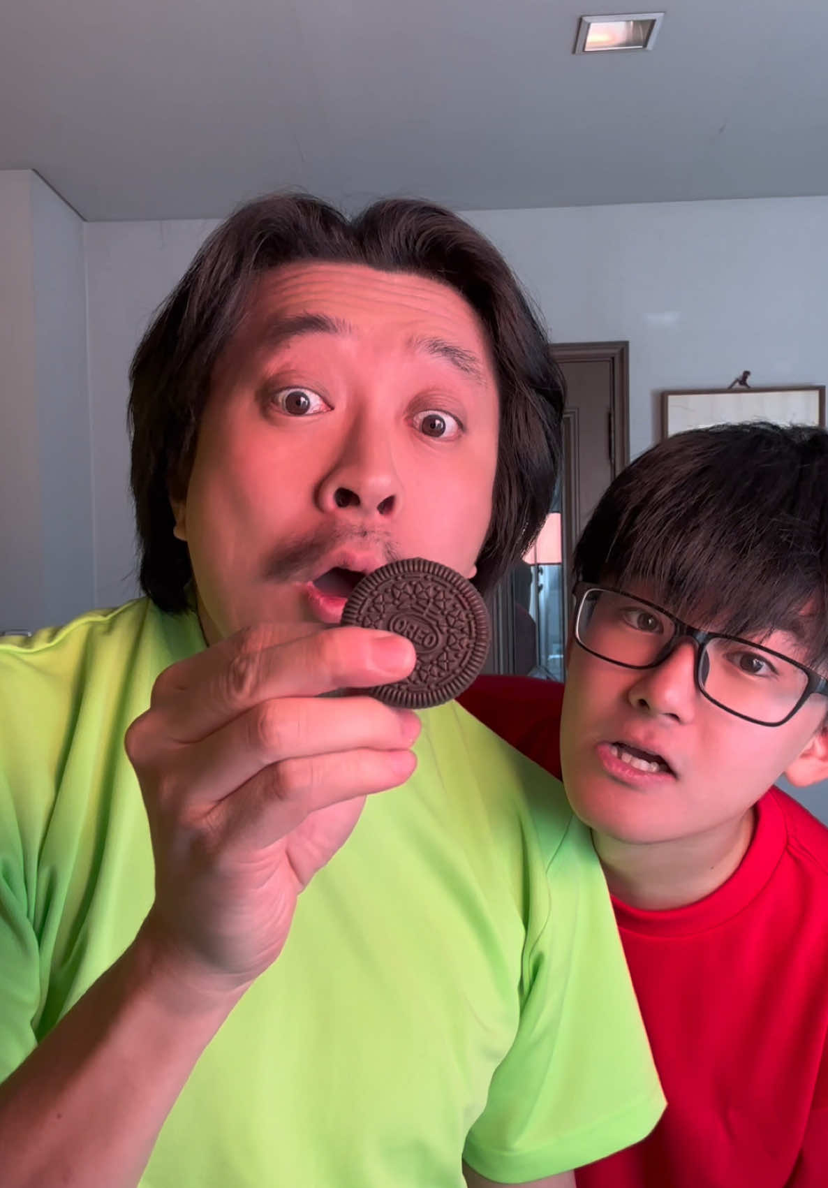 #funny #magic #AttackOnTitan @Buzz Magician Shin シン 