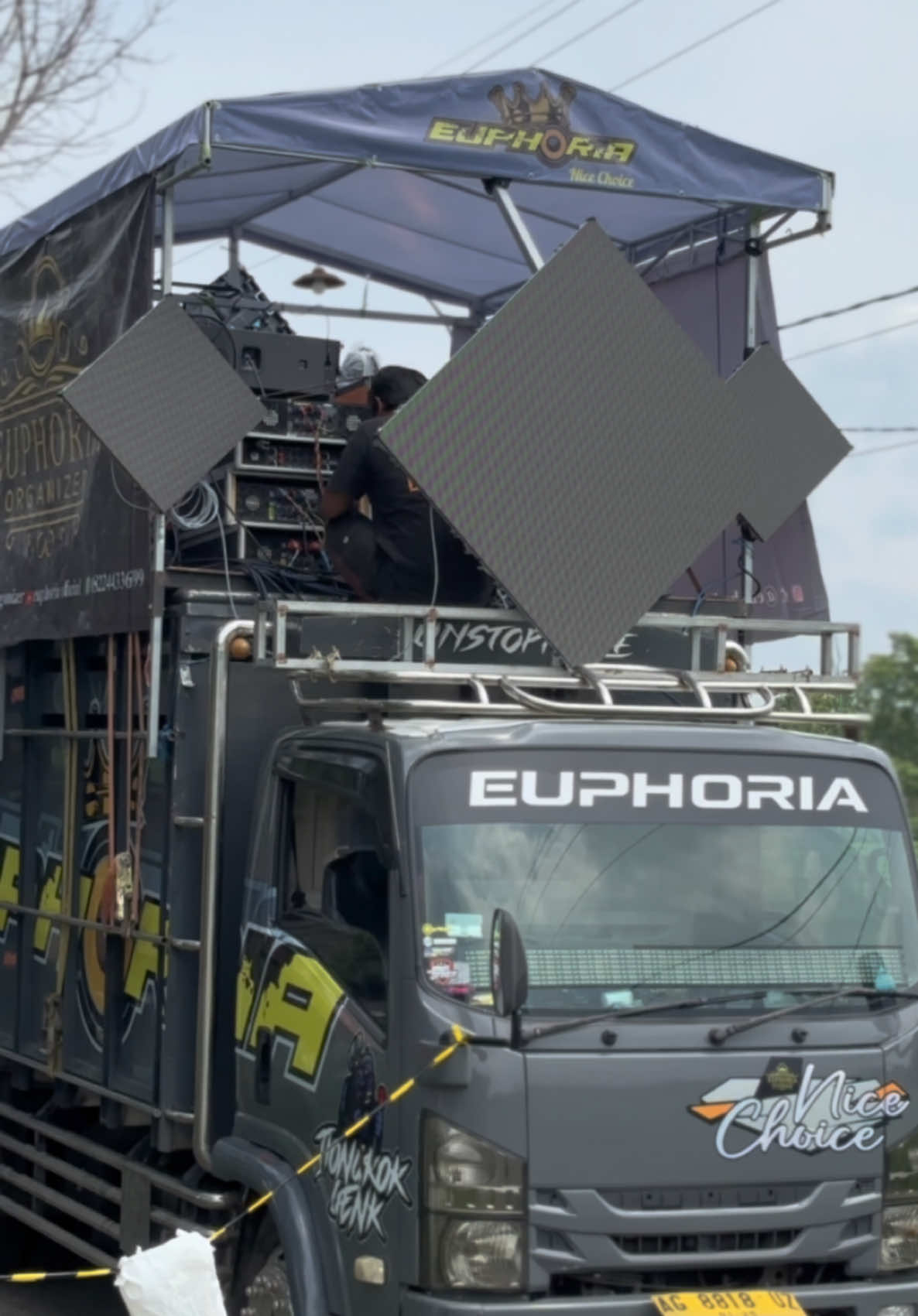 Tuban Ready 😇🎛️🚦🤙🏻 #euphoria #euphoriaaudio #euphoriaorganizer #nice #nicechoice #tiongkokgenk #sora #foryoupage #fyp #fypシ 