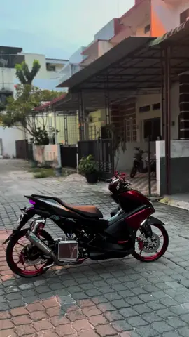 Katanya style lampu kolong itu odong odong😂#supernova #aerox155 #thailandstyle #ring17style #aerox #medan #fyppppppppppppppppppppppp #odongodong #lewatberanda 