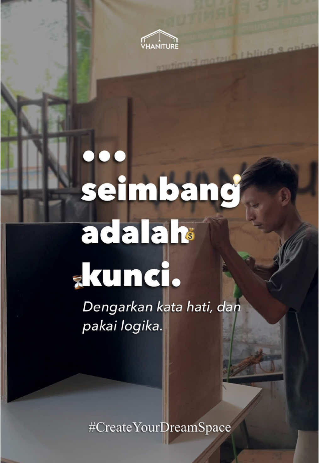 Kadang, kita bingung mau dengerin kata orang atau kata hati. Tapi tenang, kuncinya seimbang! Ambil saran seperlunya, tapi jangan lupa pakai logika. Karena hidup yang baik itu nggak cuma soal hati, tapi juga akal. Jadi, yuk mulai hidup lebih seimbang dari sekarang! . . #VhanitureStyle #CreateYourDreamSpace #balancedlifestyle #kitchen #relatable #interiordesign #InteriorMinimalis #CustomFurniture #TipsBangunRumah 