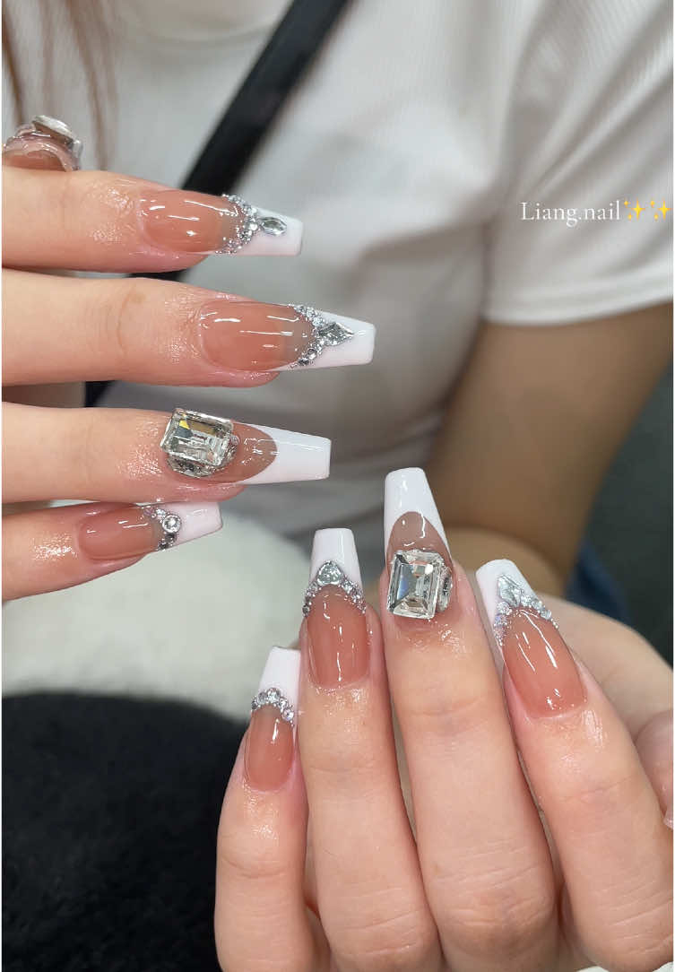 Sang xịn mịn🫶🏻 #xuhuong #nails #nailxinh #naildesigns #nailart #xuhuongtiktok #trending 