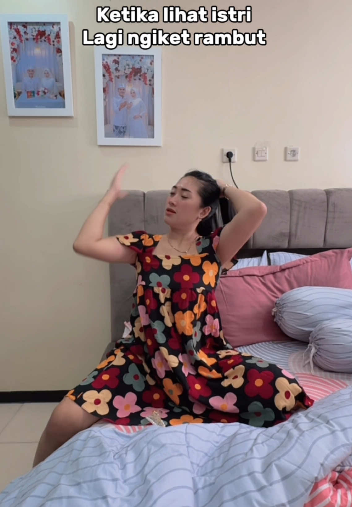 Ketika lihat istri lagi ngiket rambut @Risma Nirmala #itangsm #fyp #viral #komedi #lucu #berandatiktok 