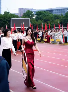 #世界之美 #中国美女 #趋势赢未来 #美丽的大陆女孩 #趋势tiktok2024 