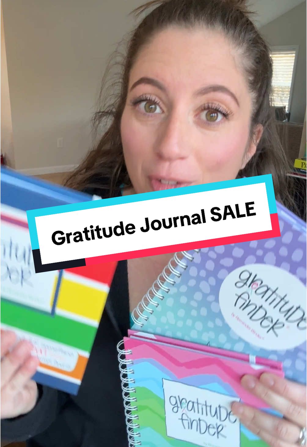 Gratutude journals help you find the good in every day. These are 52 week non dated journals so they never expire and you can use them as often as you want. Great to keep on hand to use as gifts! #journaling #begrateful #denisealbright 