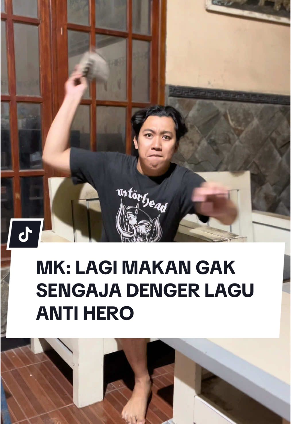 Lagi enak makan eh dijadiin bahan bersyukur pakai sound Anti Hero😭 #bersyukur #bahanbersyukur #antihero #komedi #meme #shitposting #fyp #foryoupage 