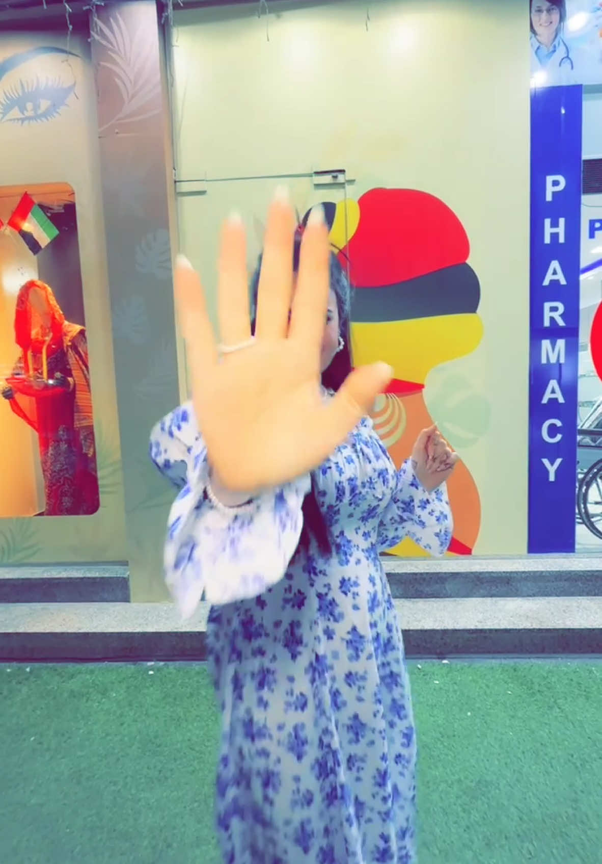 عروض صالون لوزه 🔥🔥🔥 في عجمان النعيميه 2 شارع الكويت @loza_salon💛  اتواصلو علي الرقم 0501518933 #صالون_لوزه💛 