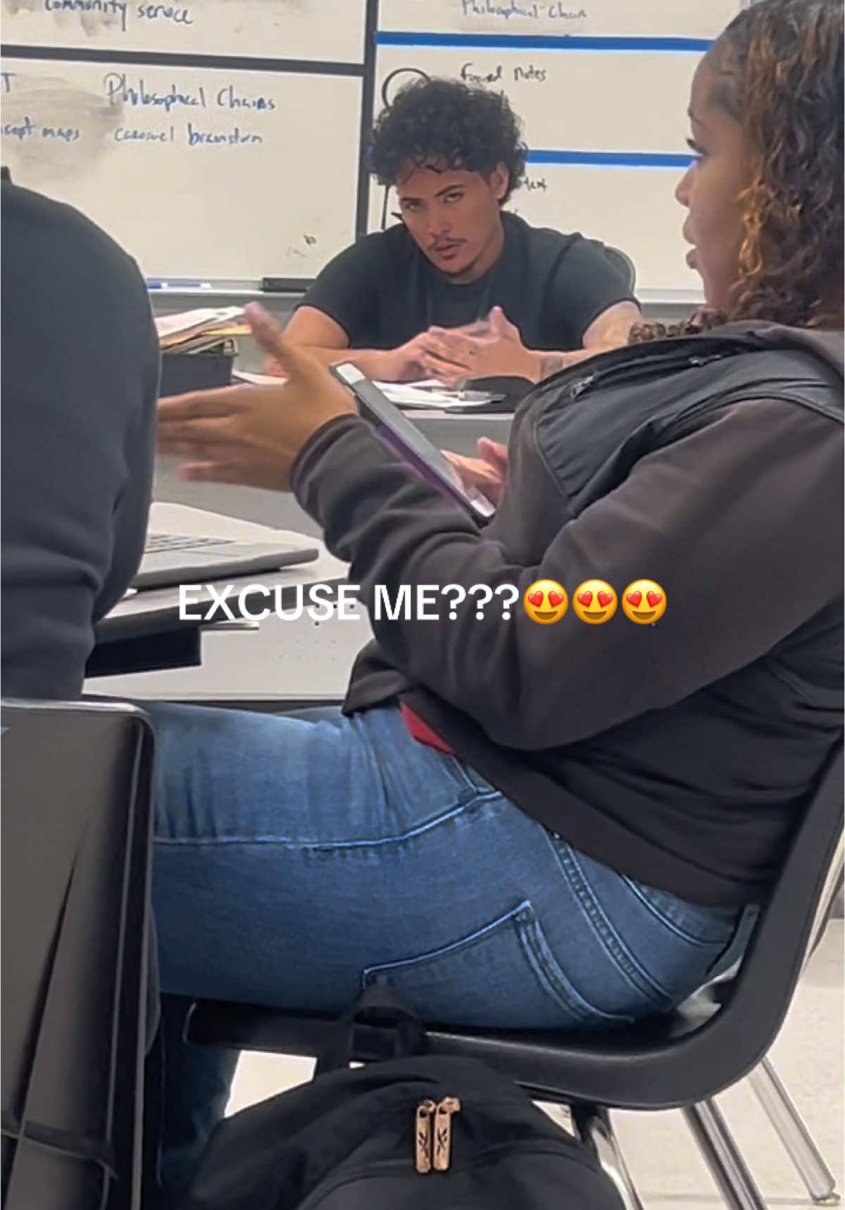 WHO IS THIS FINE SHYT IN MY CLASS???👅😍  #foru #spam #fyp #fyp #fineshyt #viralvideo 