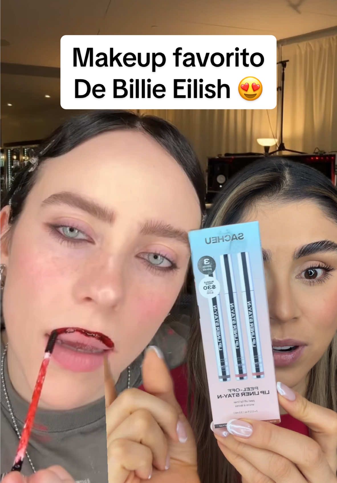 RUTINA DE MAKEUP de Billie Eilish?! 💋 Tan sencilla pero tan hermosa, me encantó este lip stain o tinta de labios que dura todo el día y hace ver la boca súper gruesa y jugosa 🙌🏻 Mi nuevo favorito para maquillarme #sacheu #lipstain #billieeilish #MakeupRoutine #makeup #makeuptutorial #makeuphacks 