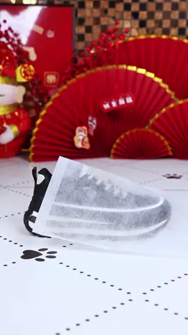 Men's Fashionable Letter Design Lace Up Low Top Sneakers #shoes #sneakers #shoesformen #fashionable #fashionshoes #sneakernews #sneakersformen #sneakertok 