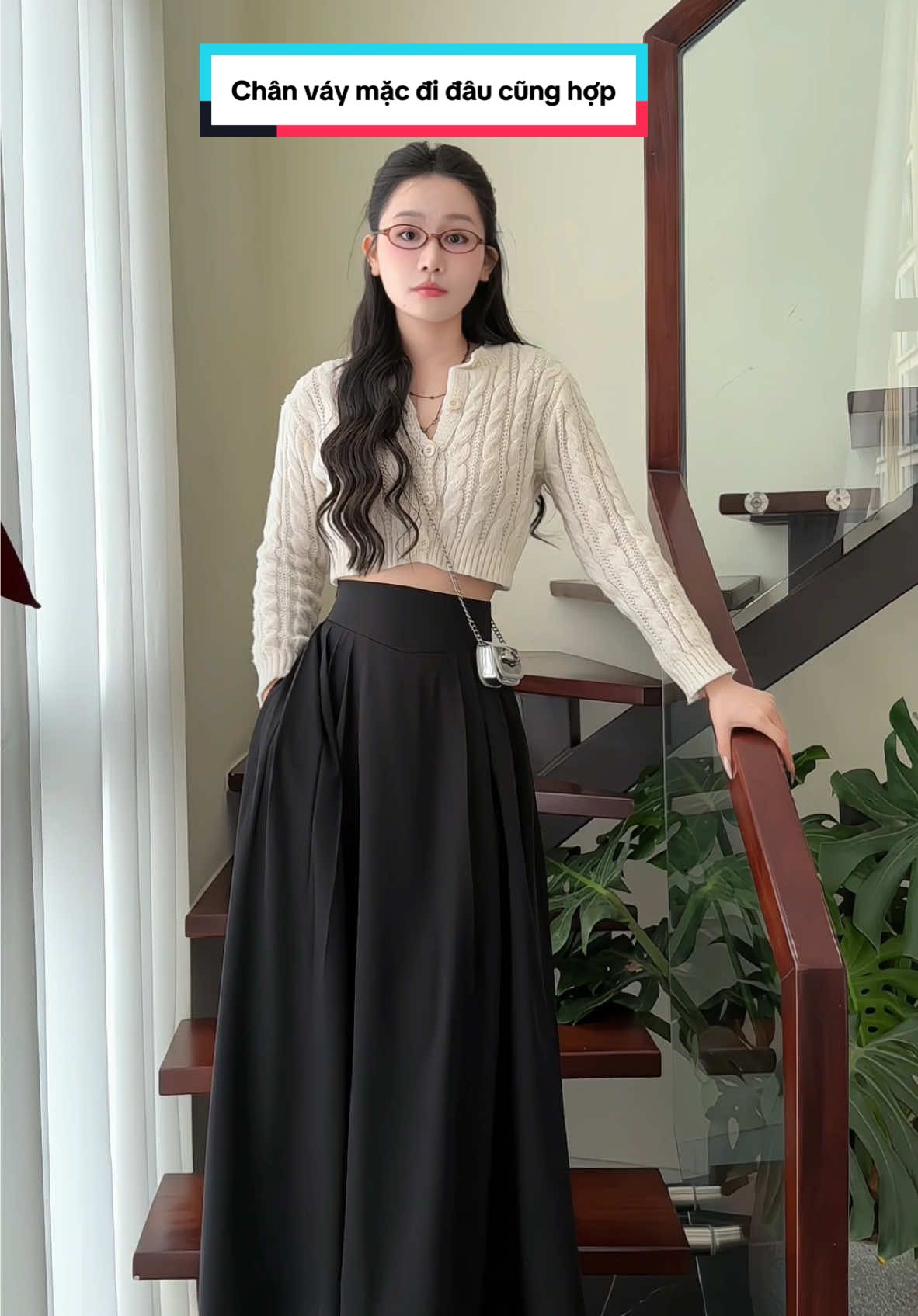 Chân váy xếp ly dáng dài mặc đi đâu cũng hợp cơ #fashion #chanvaydai #chanvay #chanvaydangdai #xybca #chanvayxinh #trinhlunglinh96 #xh #chanvaynu #chanvaycongso #viral #bgvstore #review #atkoc #vaynu #thoitrang #chanvayxeply #fypシ゚ #chanvayxeplydangdai #xuhuong 
