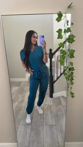 Yay what do you think? 💕#scrubs #nurse #filipina #filipinanurse #nurselifebelike #nurselife #fyppppppppppppppppppppppp 