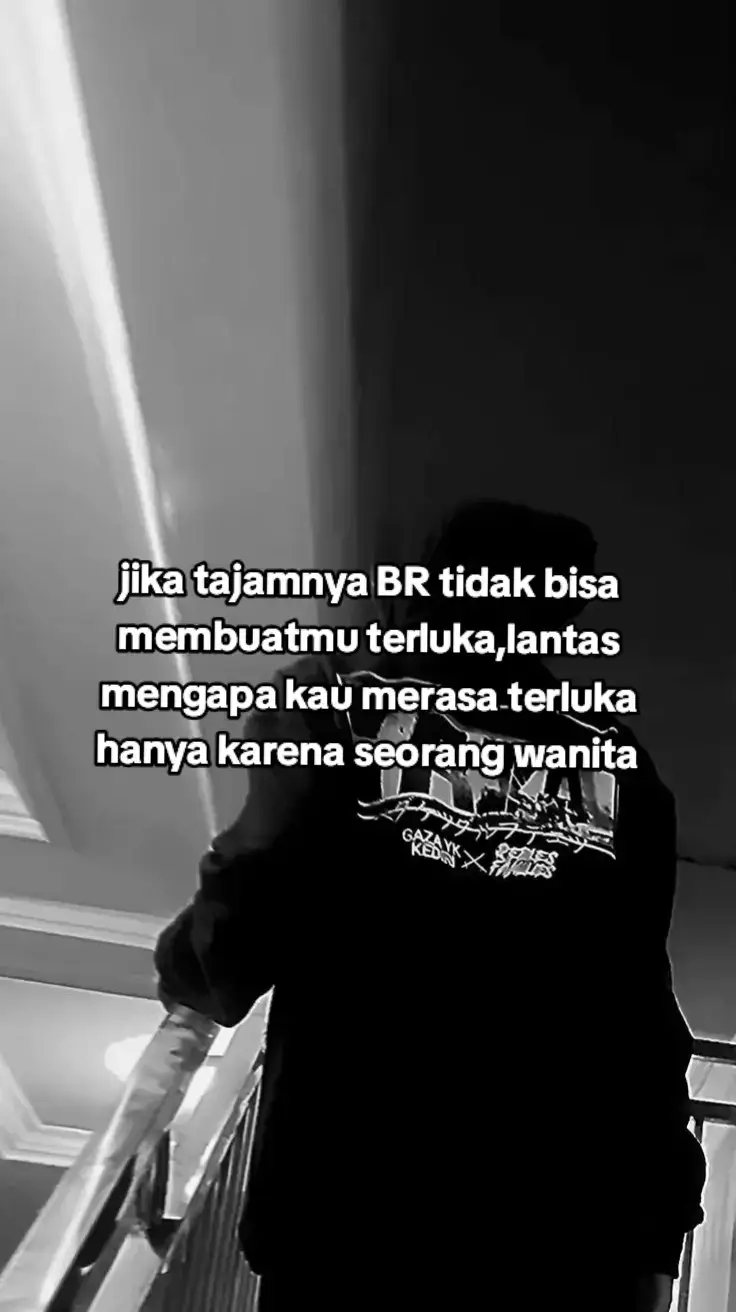 ingatlahh kau itu seorang lelaki,jika disakiti angkat dagumu dan genggam BR mu,menarilah seolah olah kau menari diatas panggung#gazazmn14 #fyp #americanhorrorstory #gazareal_14 #zmn14🏴‍☠️ #sadstory #americanpermanent🇺🇲 