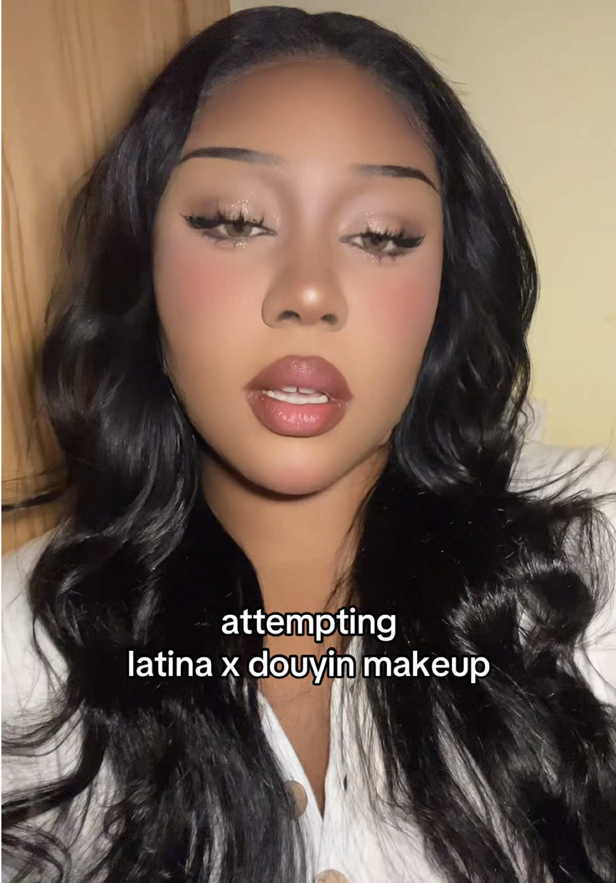 tbh i think i did pretty good 🤭  #makeup #latinamakeup #douyin #douyinmakeup #makeuptransition #aesthetic #kpop #wlw #wuhluhwuh 