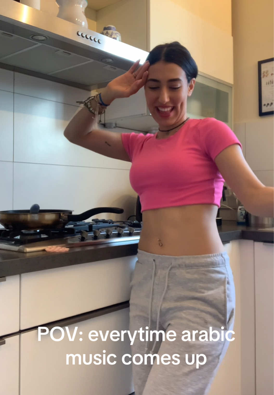 Just wanted to Cook something. 🍳🤷🏻‍♀️💃❤️ #arab #bellydance #viral #fyp #dance #cooking 
