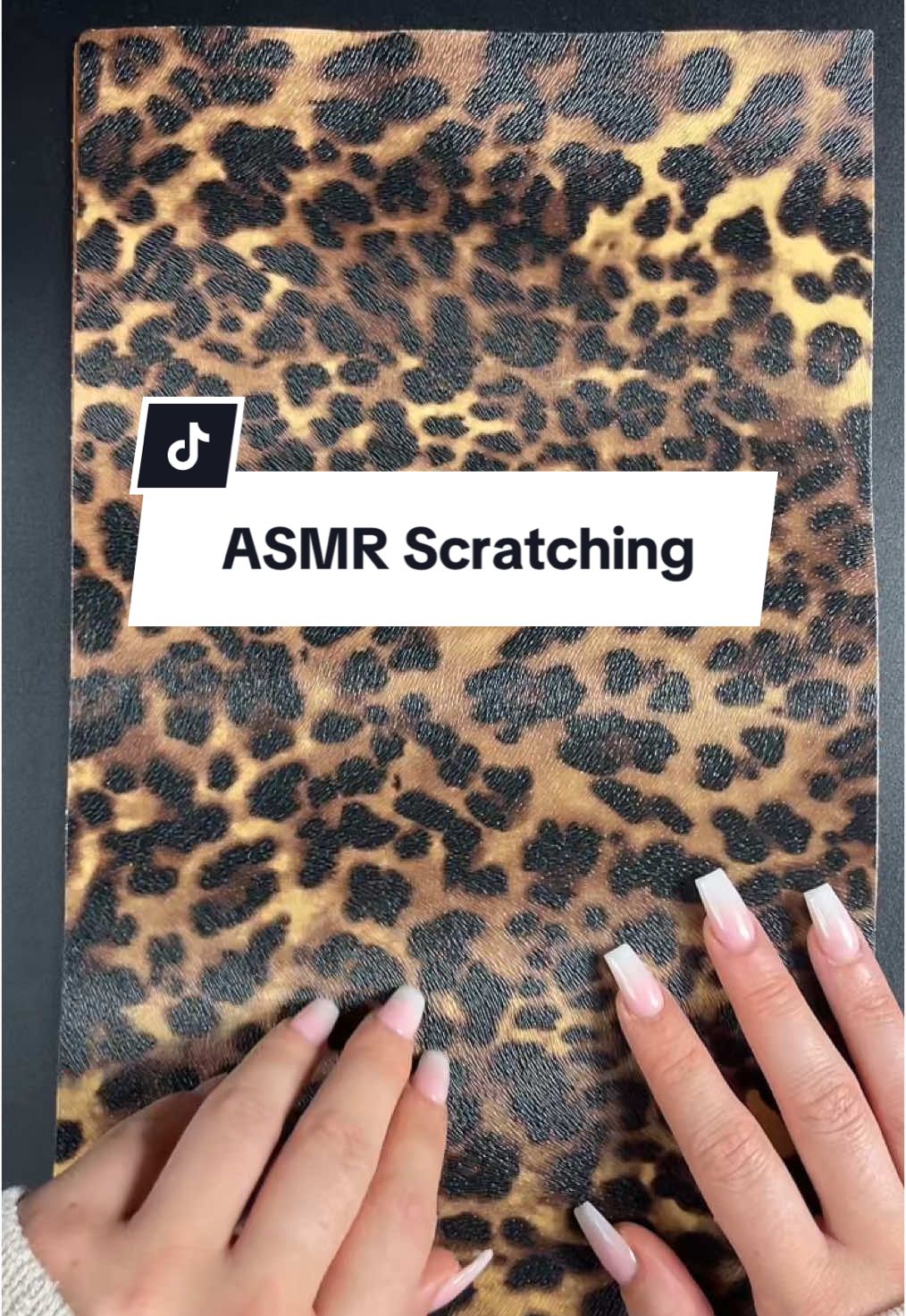 Scratching on different surfaces 🤗 #satisfying #trigger #asmr #asmrtiktoks #asmrsounds #asmrvideo #asmrcommunity #satisfyingvideo #scratching 