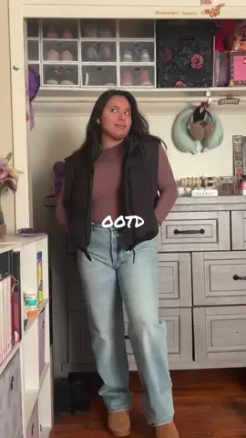 Soft like butter 💜✨ @PUMIEY #pumiey #gdwm #outfitideas #outfitideas #ugc #ugccreator #wholesomecontent #OOTD #LifeWithDom #latinacreator #ugccontentcreator #creatorsearchinsights 