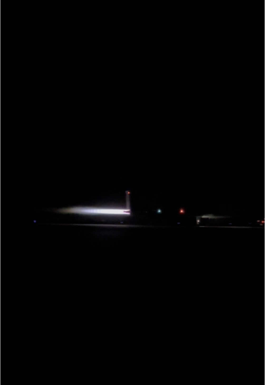 F-15 night take off, just when you thought it couldn’t get any cooler 🔥🌑 #f15 #eagle #night #afterburner #fighterjet #pilot #airforce #military #lakenheath #RAF #USAF #jet #aviation #avgeek #loud #air #aircraft #fyp #foryou #flame #videoviral #sound 