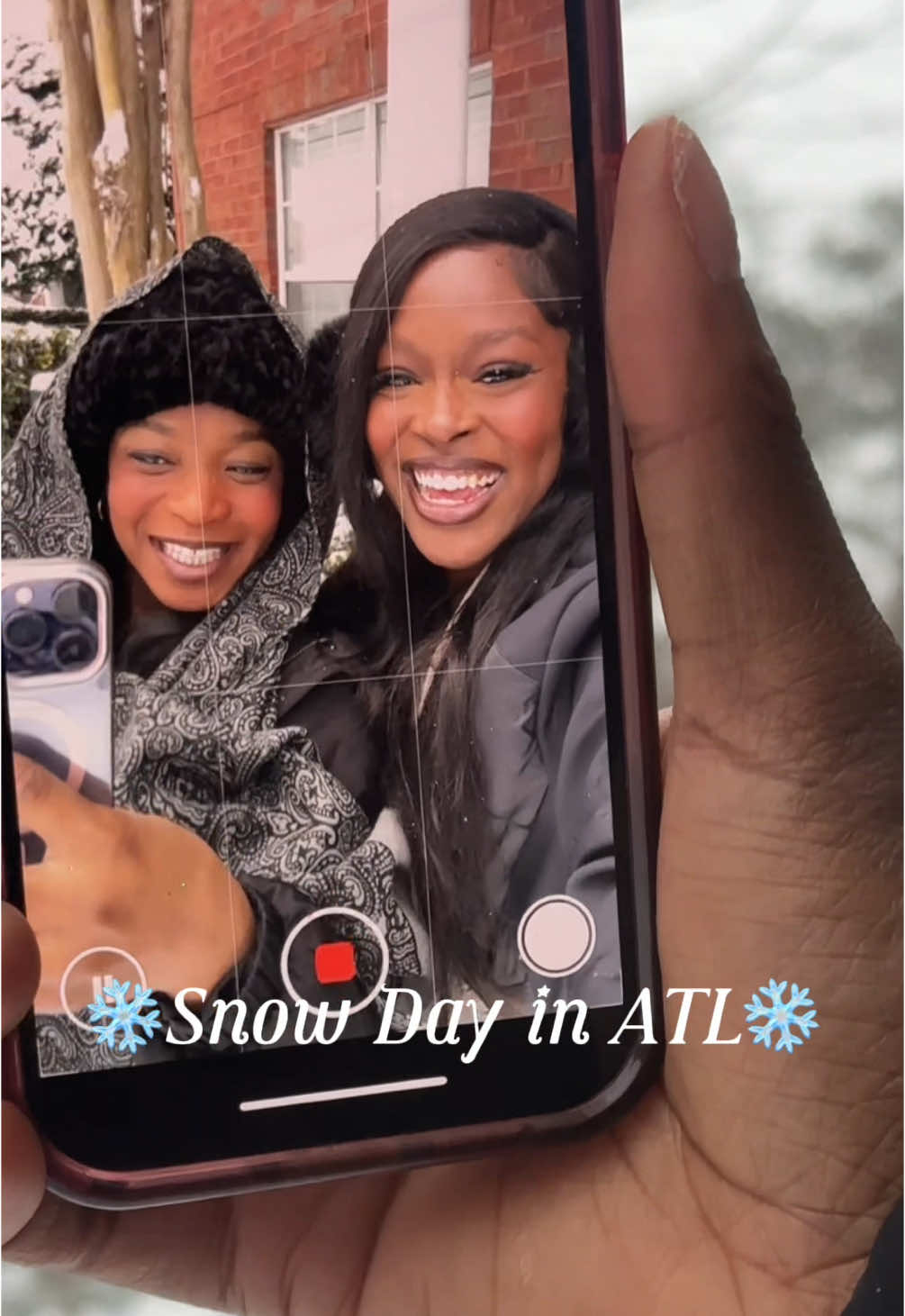 This snow is healing our inner child 🥹❄️🫶🏾☃️ @Sydney💕 @Tuesline Baptiste  #snow #atlantasnow #2014 #fypシ #atlanta #snowinatlanta #atl #snowday 