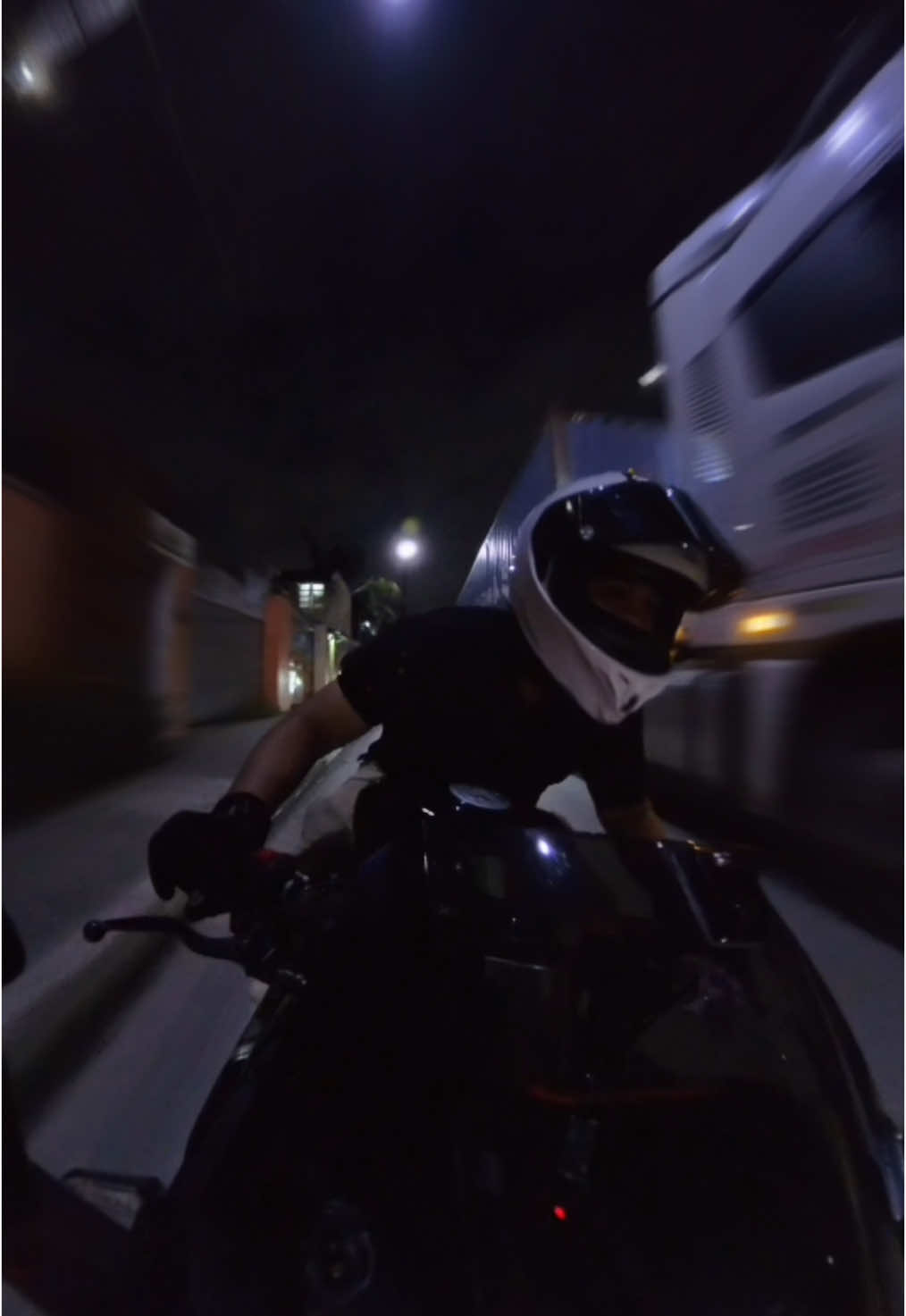 Night ride  #foryou #gpr250 #motorstar #sportsbike #fyp #motorcycle #biketok #nightride 