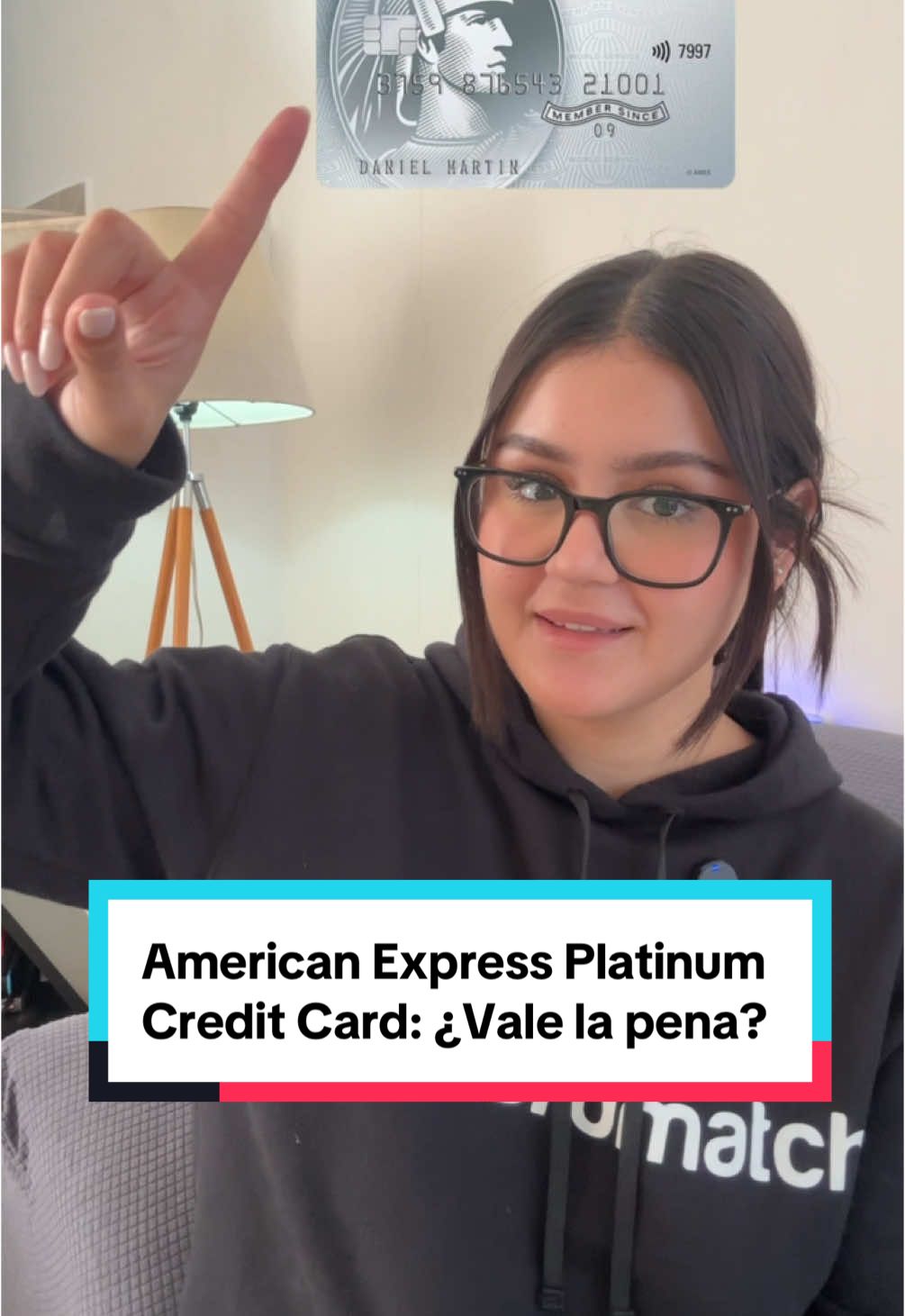 Tarjeta de crédito American Express Platinum:  ¿Vale la pena?  En este video descubrirás las ventajas y desventajas de este producto.  Si tú ya la tienes, ¡cuéntanos tu experiencia!  #AmericanExpress #PlatinumCreditCard #Amex #Platinum #TarjetasDeCrédito #FinanzasPersonales #Kardmatch