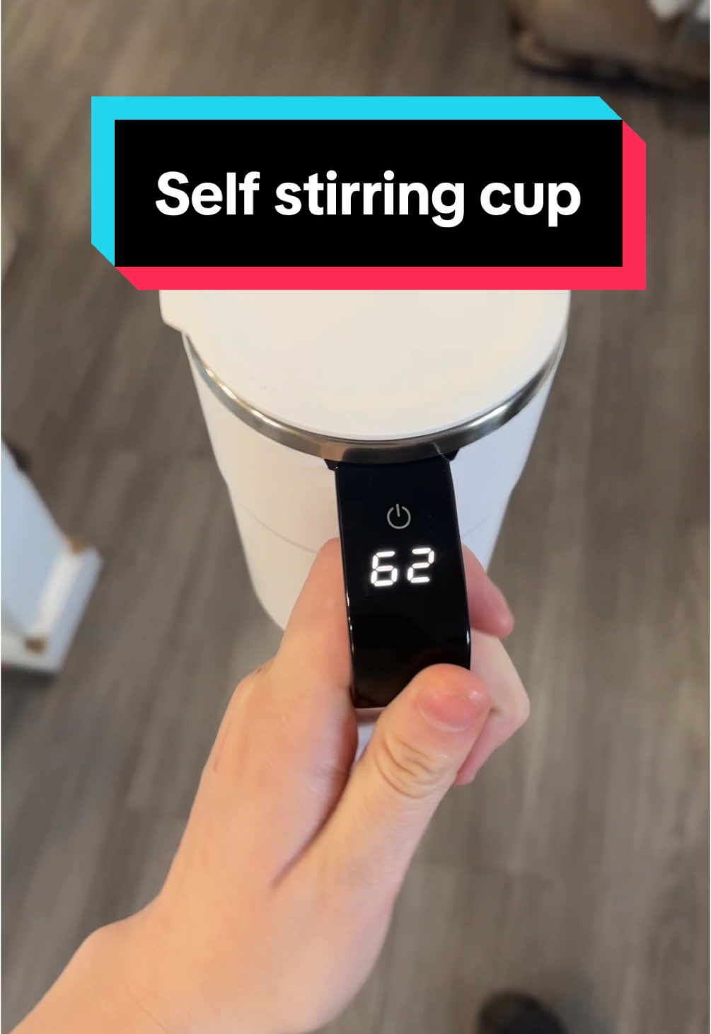 There’s no way they made this 🧍🏼‍♀️😅 #selfstirringmug #mugs 