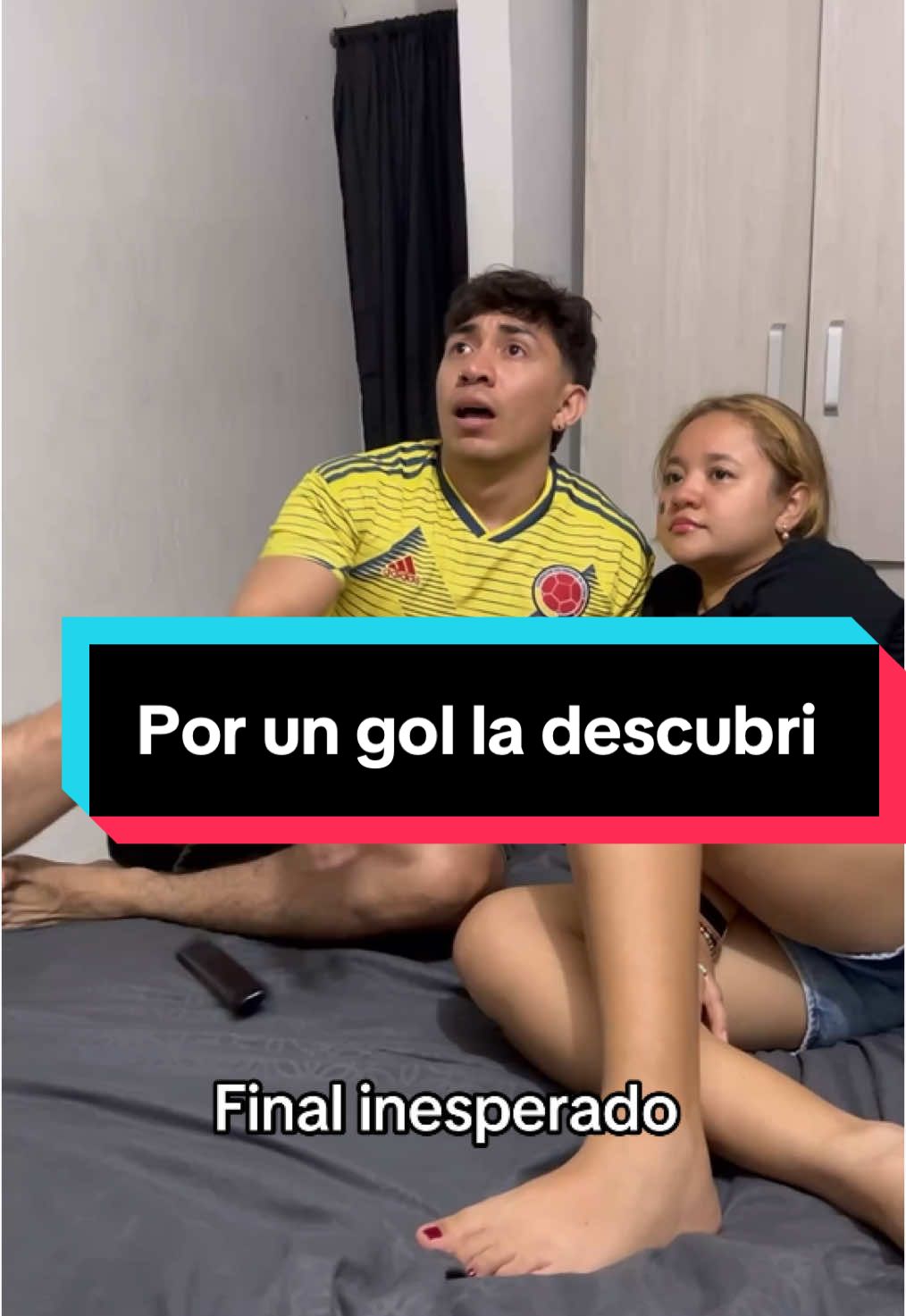 Bueno por un gol descubre el cacho 😅