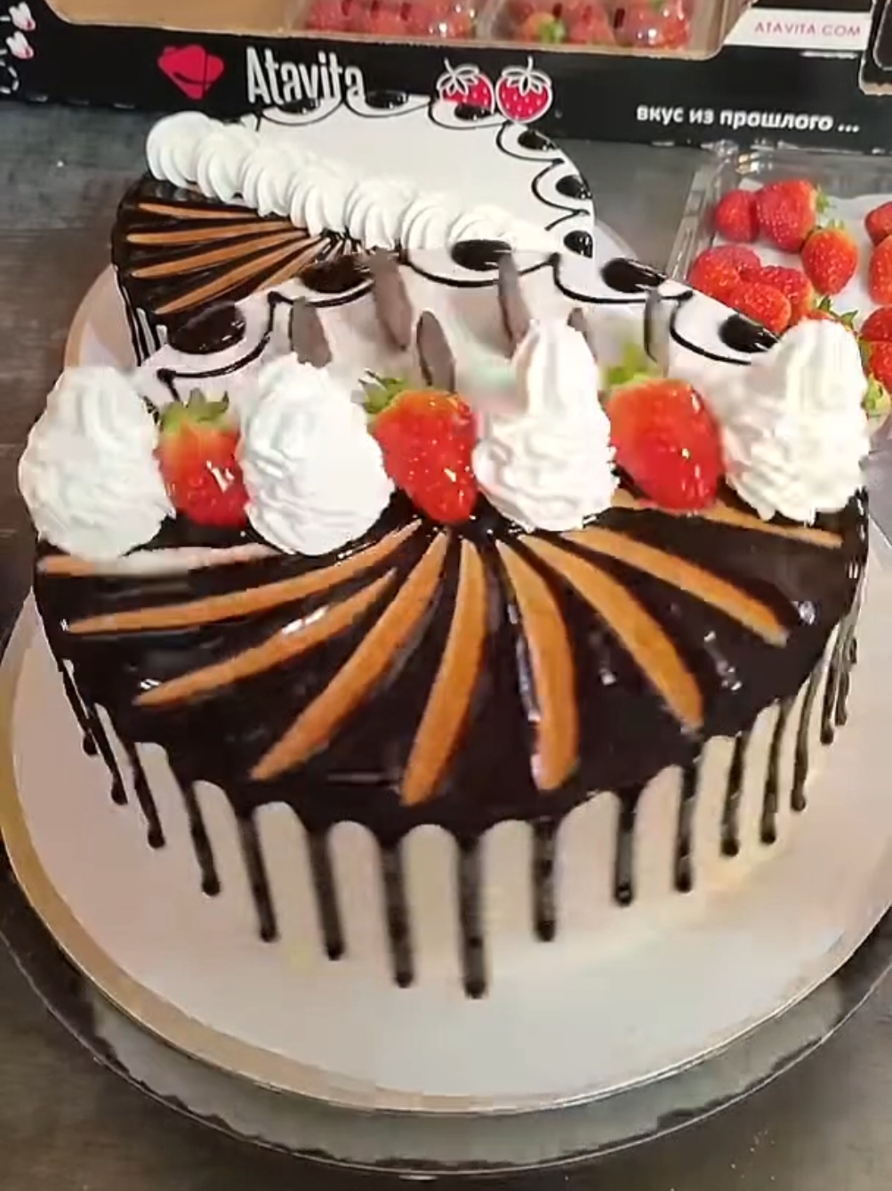 Cakedecorating#tik_tok #yummyfood #cake #design #foru #square #cakedecorating #chocolate #for 