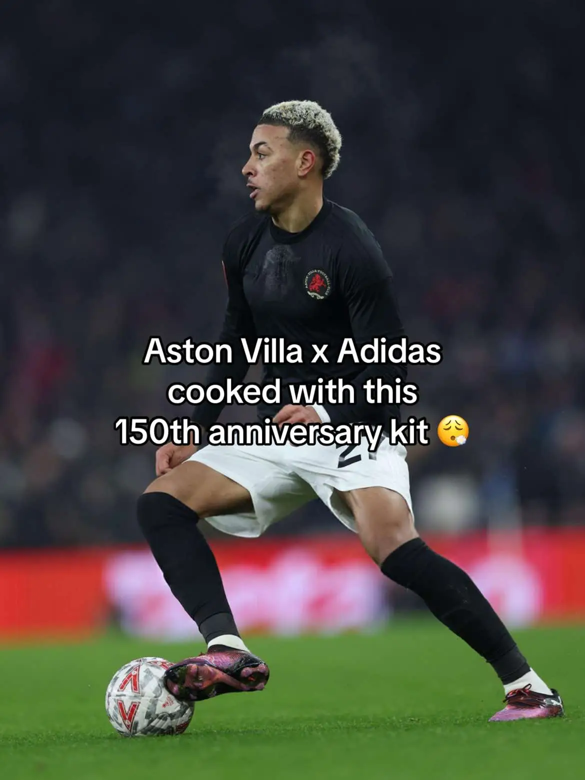 Adidas never miss 🥶 // #football #fashion #drip #astonvilla #adidas #ballers #cold #wockst★rz #viral #viralvideo #foryou 