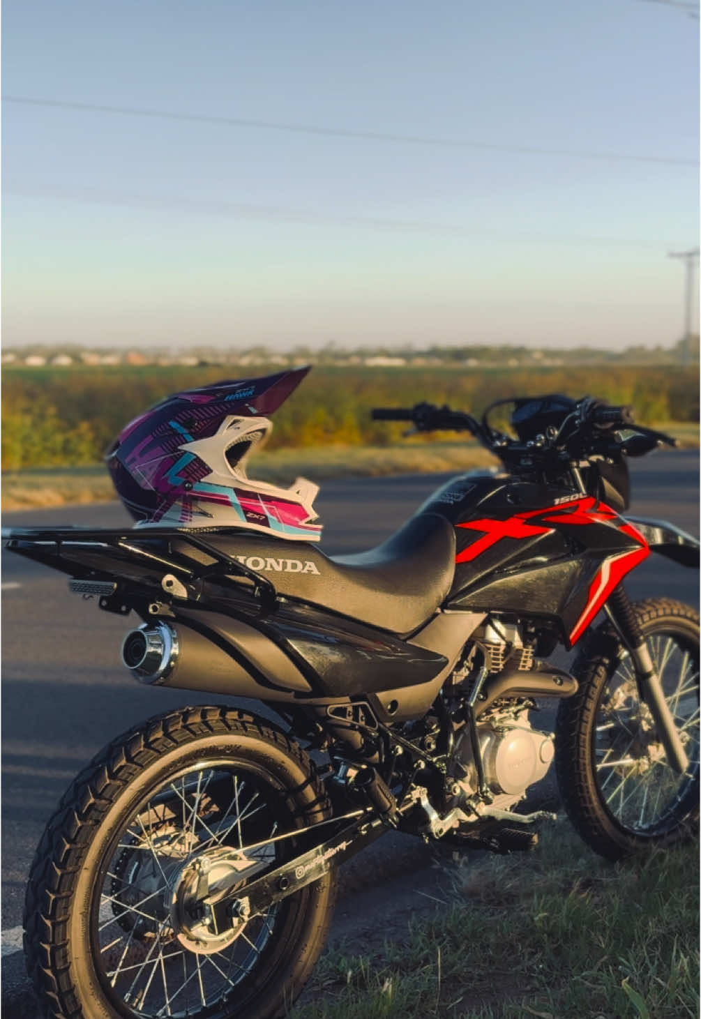 viernes con mi compañera🚀🥰❤️ #fypシ゚ #paratiiiiiiiiiiiiiiiiiiiiiiiiiiiiiii #viral_video #motos #hondaxr150 #motoshonda 