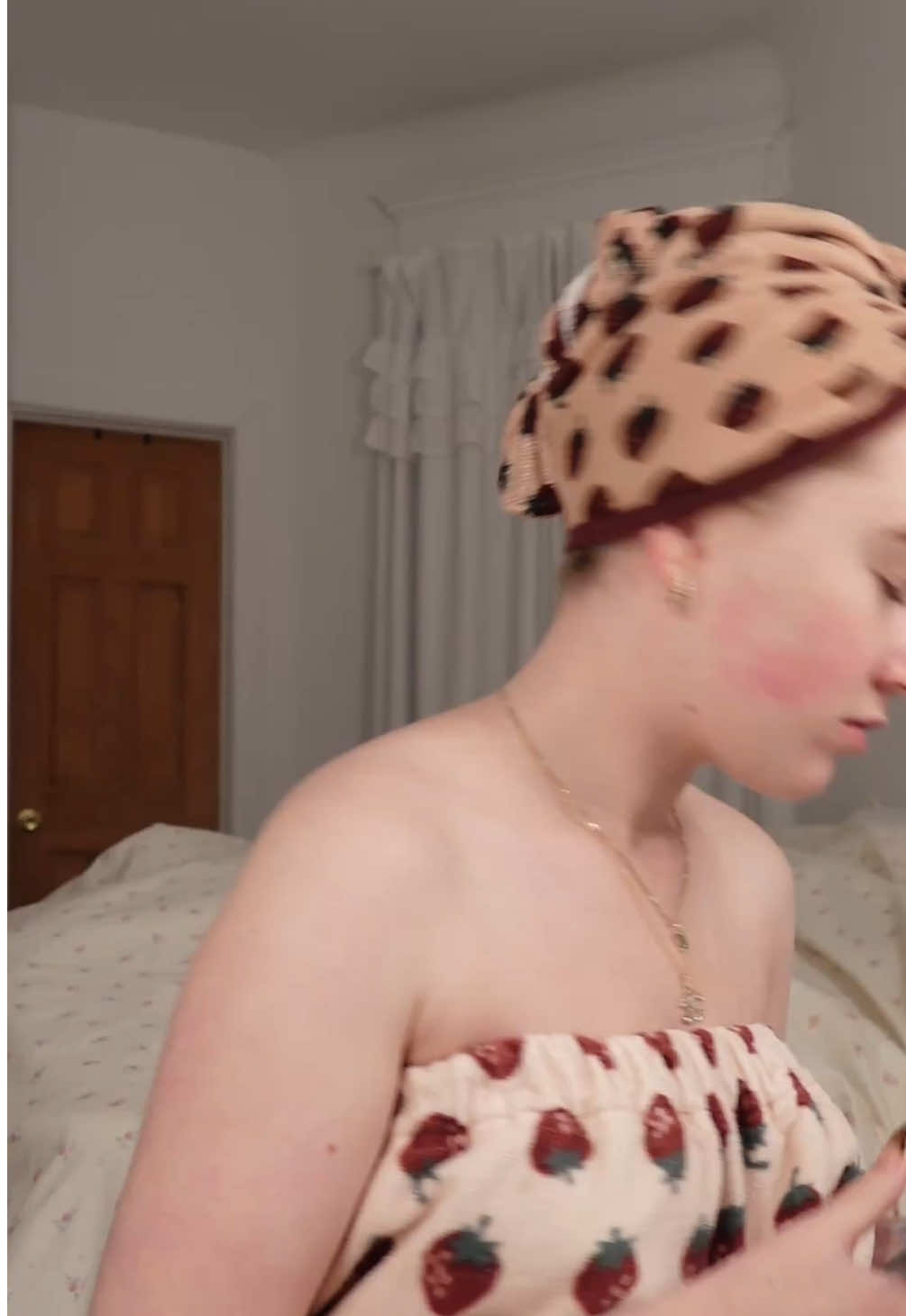 I got bored, so enjoy this 2 minute video of my skincare routine 😗😛#skincare 