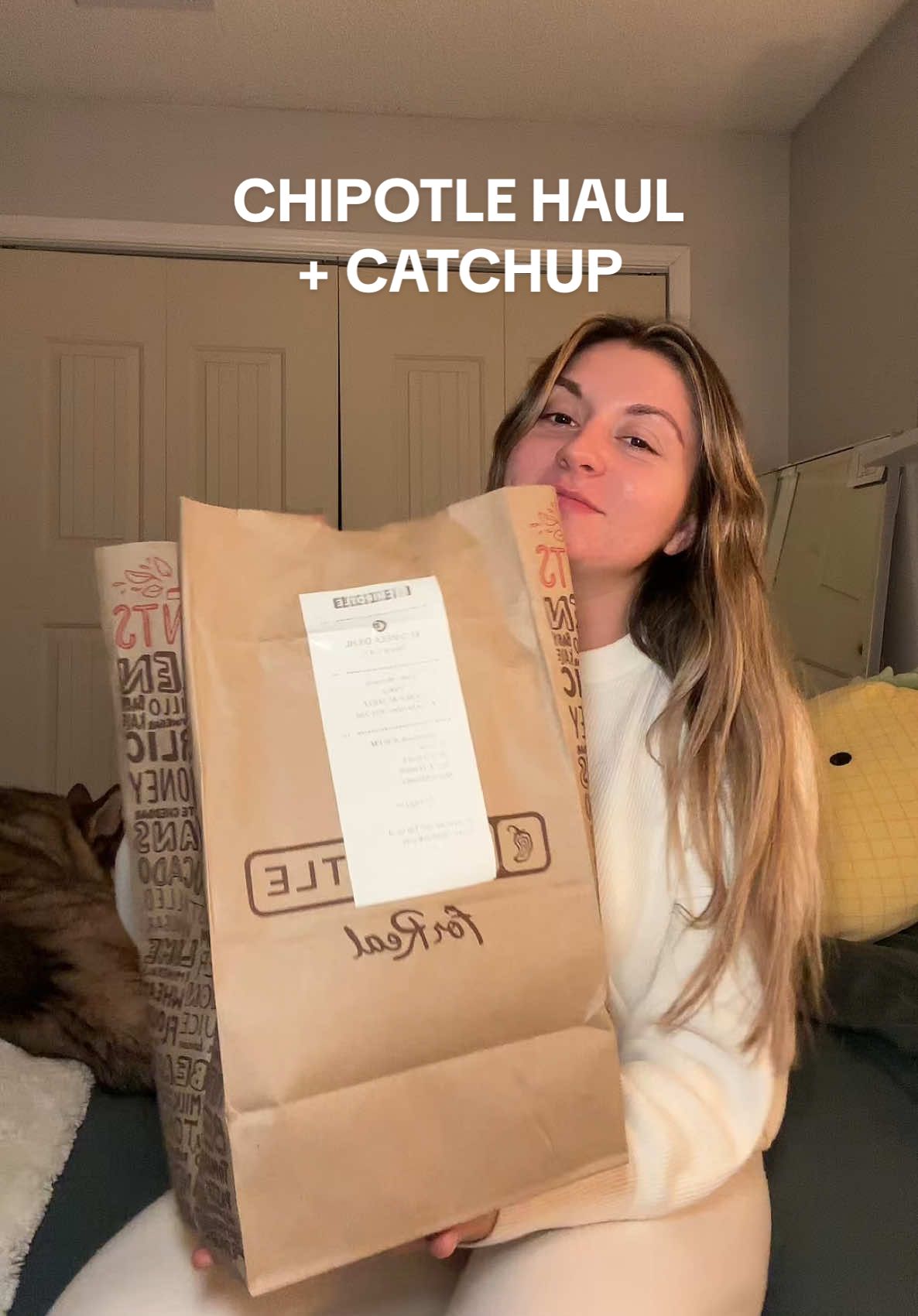 the chokehold this meal from @Chipotle has had on me since 2013 is ridiculous #chipotle #chipotlemukbang #chipotlehacks #foodhaul #mukbang #fridaynight #lifeupdate #showrecommendations 