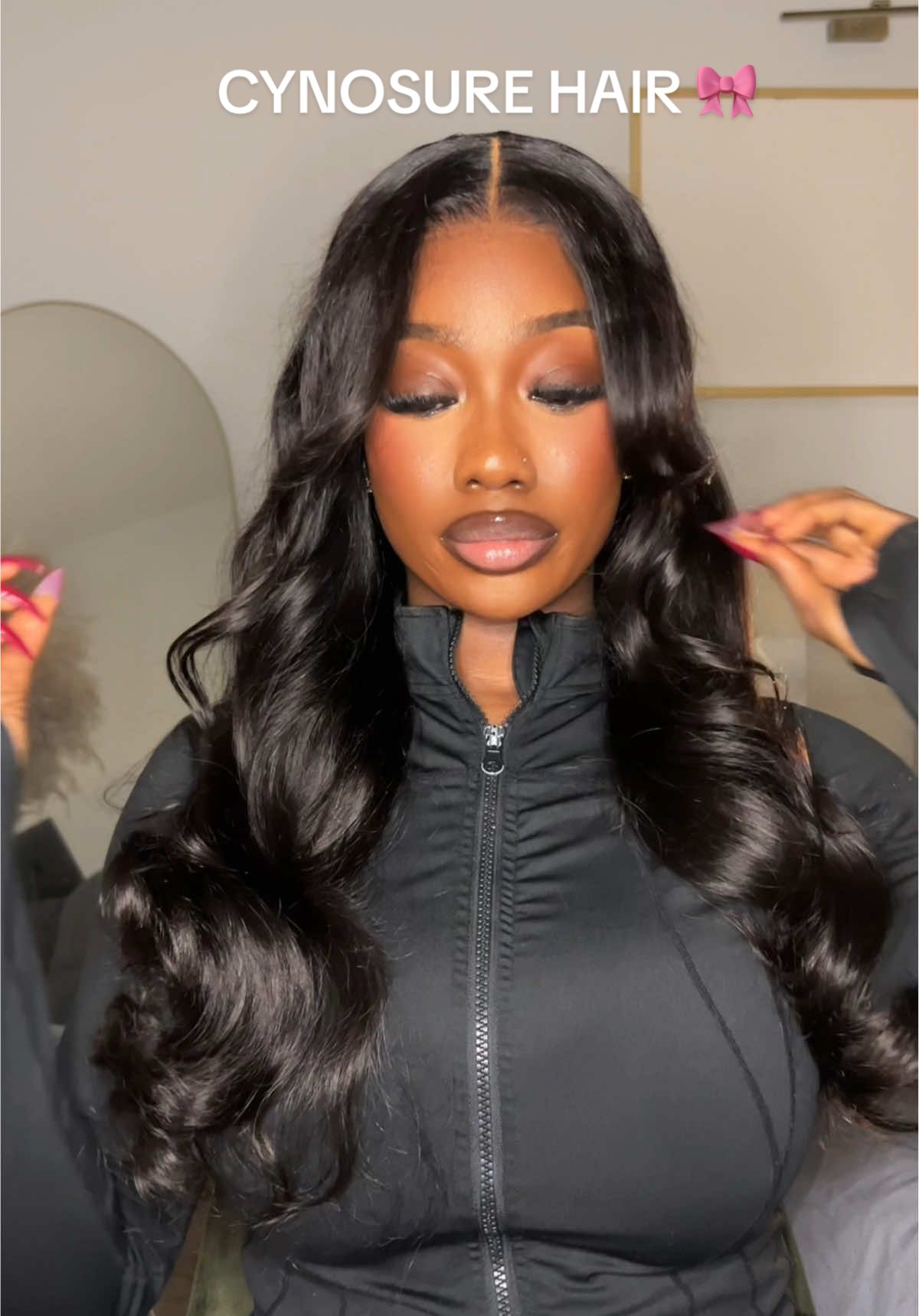 This hair is tea! Get same curtain bang on @Cynosure Hair, 24 inch 8x5 curtain bangs wig. Code: TT25. Link in bio! #cynosurehair #cynosurecurtainbangs #curtainbangs #hairstyle #curtainbangwigreview #gluelesswig #8x5lacefrontal 