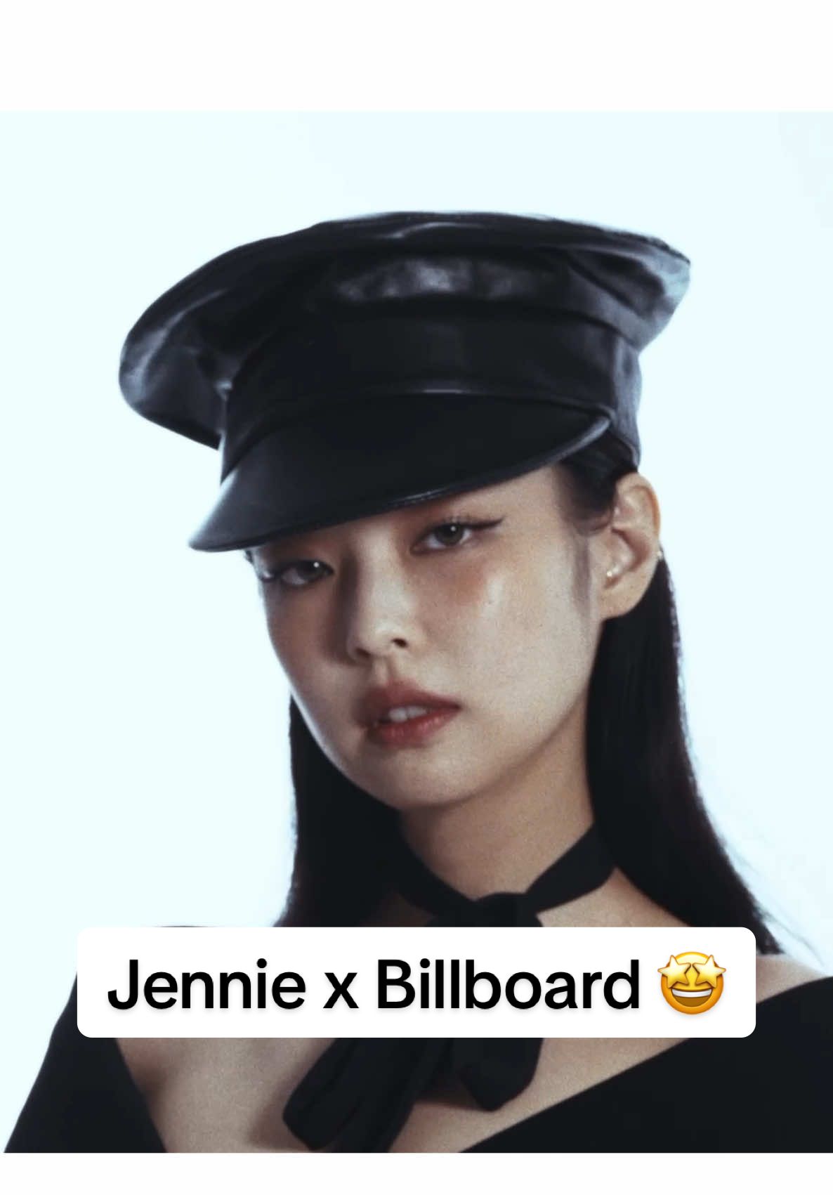 She’s that stunna 💅 See more from @JENNIE’s cover shoot at Billboard.com #billboard #cover #jenniekim #jennieblackpink #blinks #kpop #music