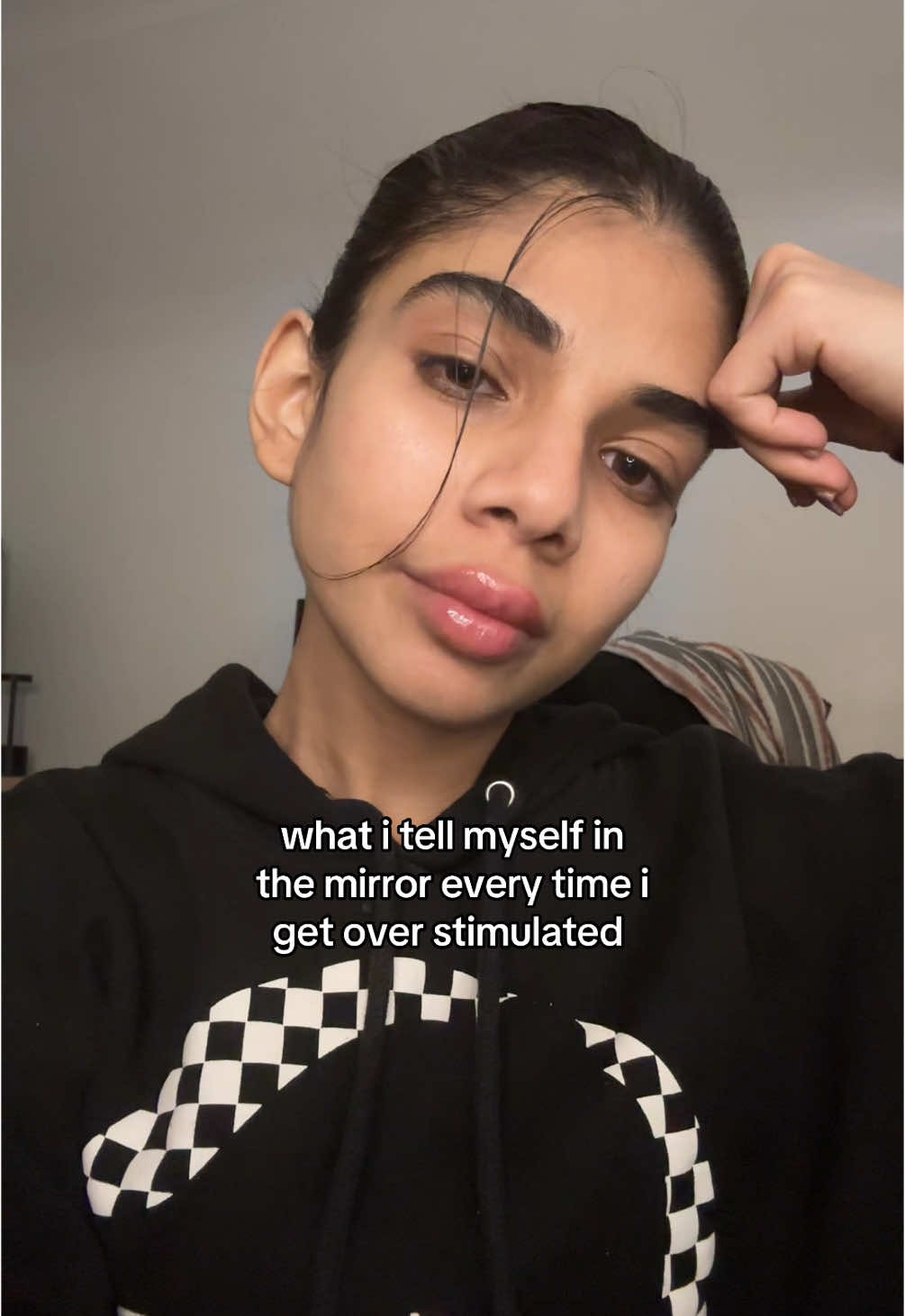 literally have to tell my reflection to cálmate #fypシ 