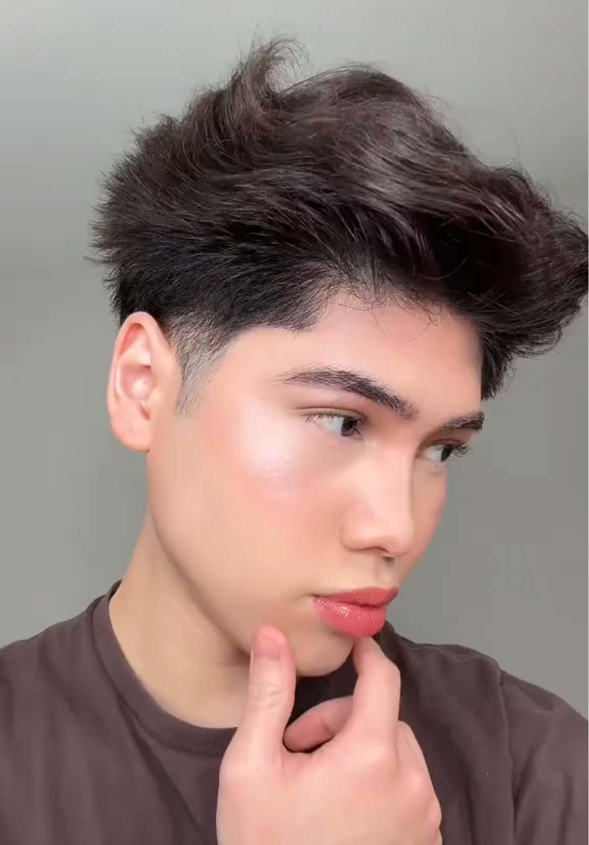 GRWM Q&A IN TAGALOG 🇵🇭😚 #grwm #makeup #qanda #makeupgrwm #skincare #tagalog #philippines  products used: @Catrice Cosmetics bronzing powder | lip liner  @Flower Knows Makeup blush powder | highlighter palette | mirror  @Benefit Cosmetics brow wax @elfcosmetics brow gel @Sweed Beauty mascara @tarte cosmetics eyeshadow palette @Painted eyeshadow palette @Vitamasques lip butter balm @Facile Skin lip jelly @ONE SIZE BEAUTY setting spray @Nimya by NikkieTutorials fan