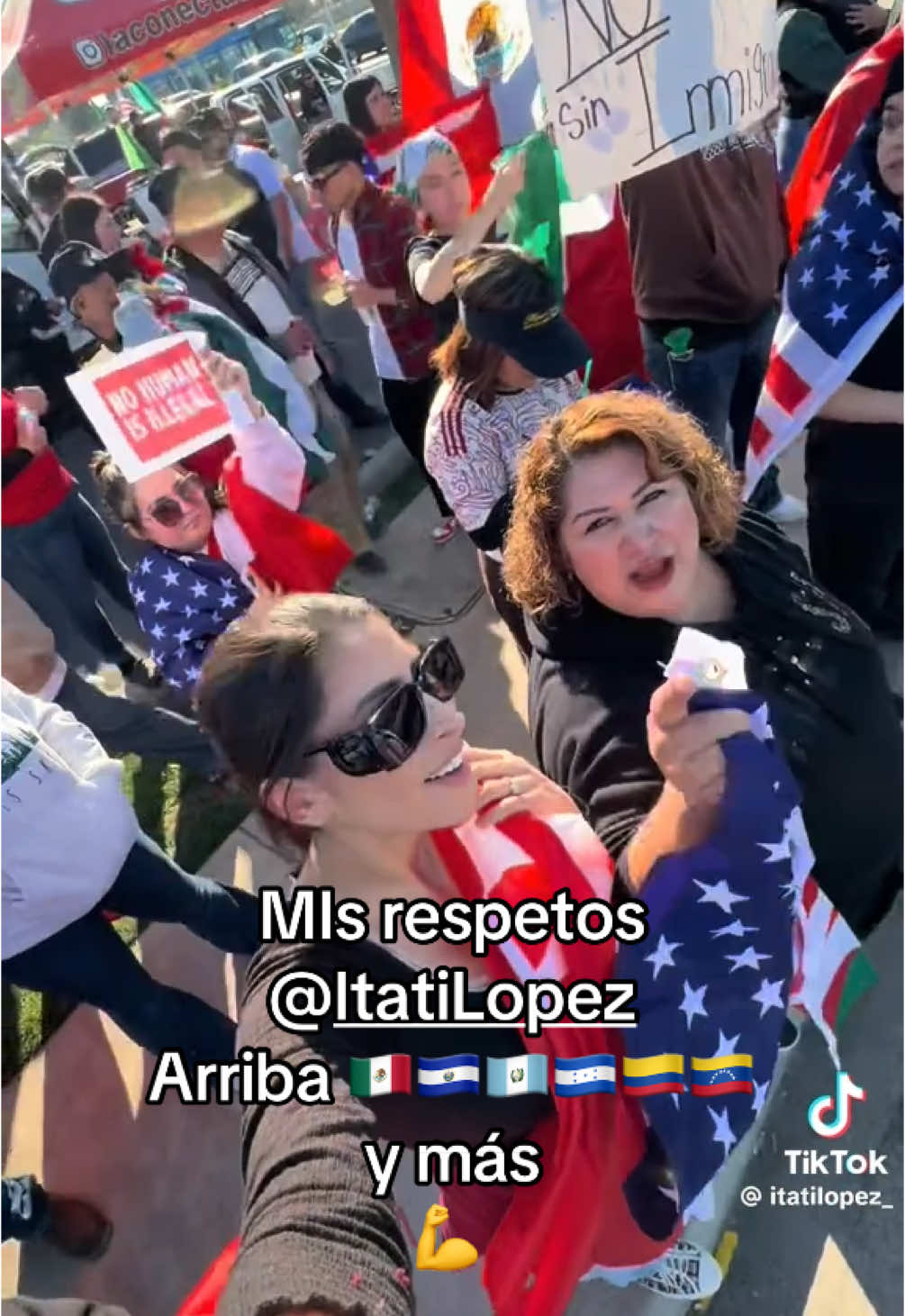 Protesta  🇲🇽 #redadas #mexico🇲🇽 #elsalvador🇸🇻 #honduras🇭🇳 #guatemala🇬🇹 #tiktokcolombia🇨🇴 #venezuela🇻🇪 #bakersfieldca #protesta #huelga #protest #immigration #migra #hispanic #immigrant #fyp #fypシ #trending #viralvideo #paratii #hispanos #latinostiktok #retenes #itatilopez #donasilvia  @Itati Lopez 