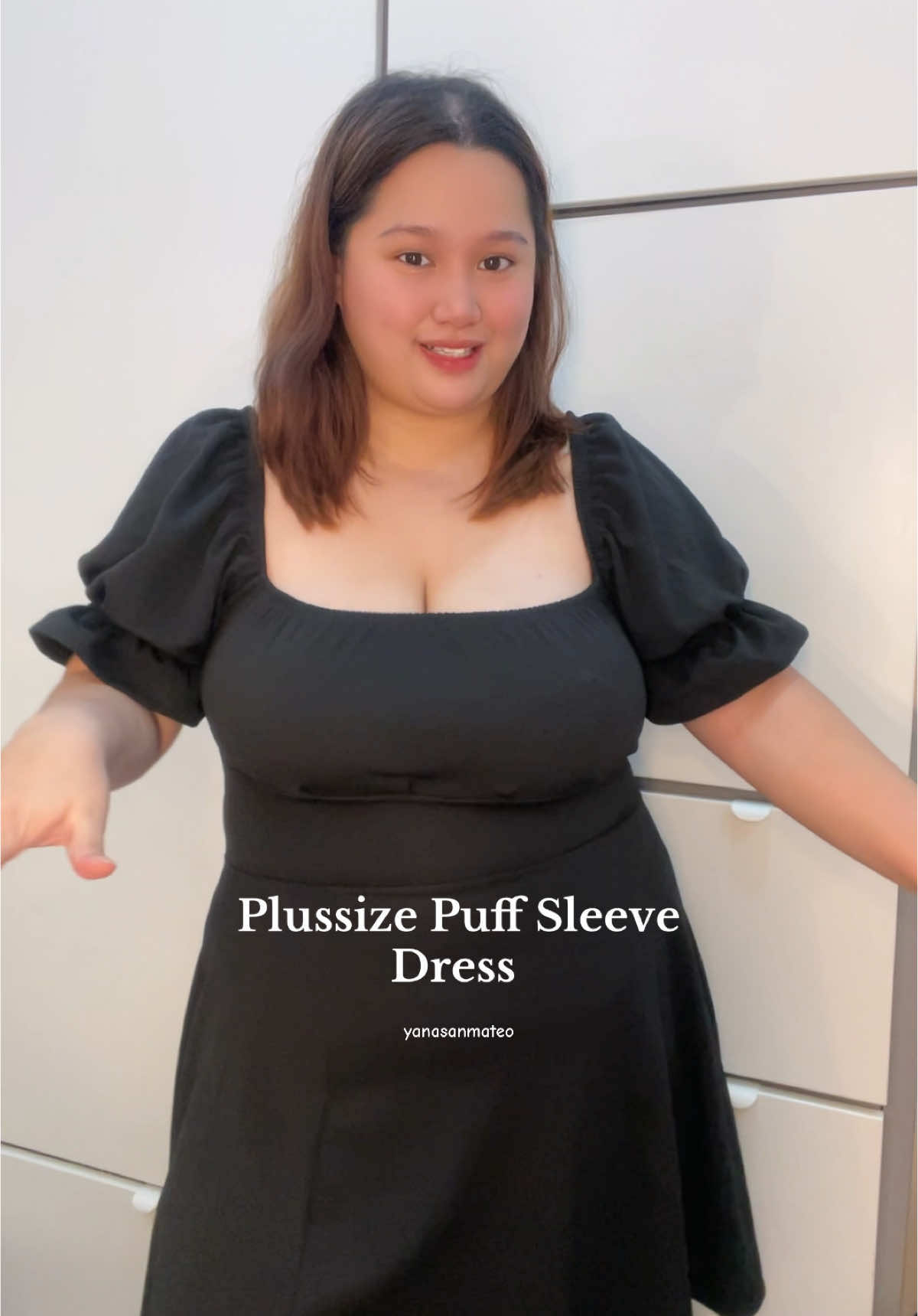 Plussize Puff Sleeve Dress #plussizepuffsleevedress #puffsleevedress #dress #plussizedress 