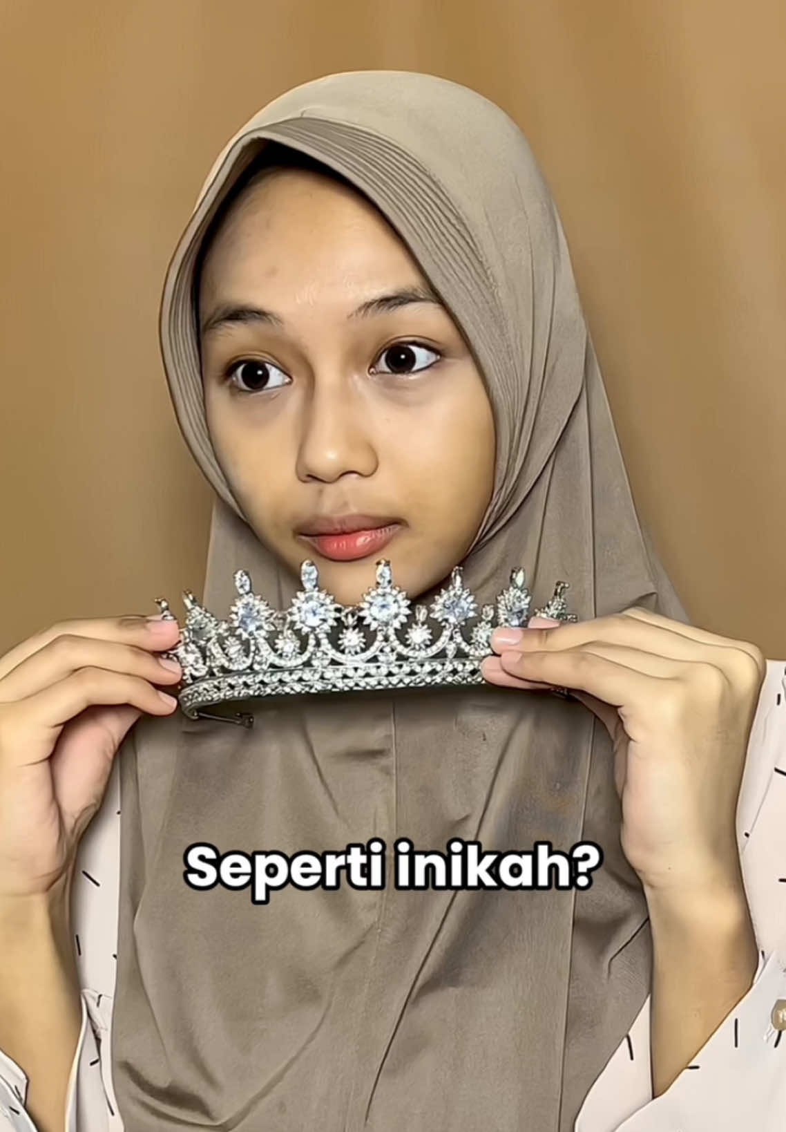 Diajarin pake mahkota sama lazard🦎💓 #transisimakeup #muabogor #yuniashafamua #trending #trendingsong #viral 